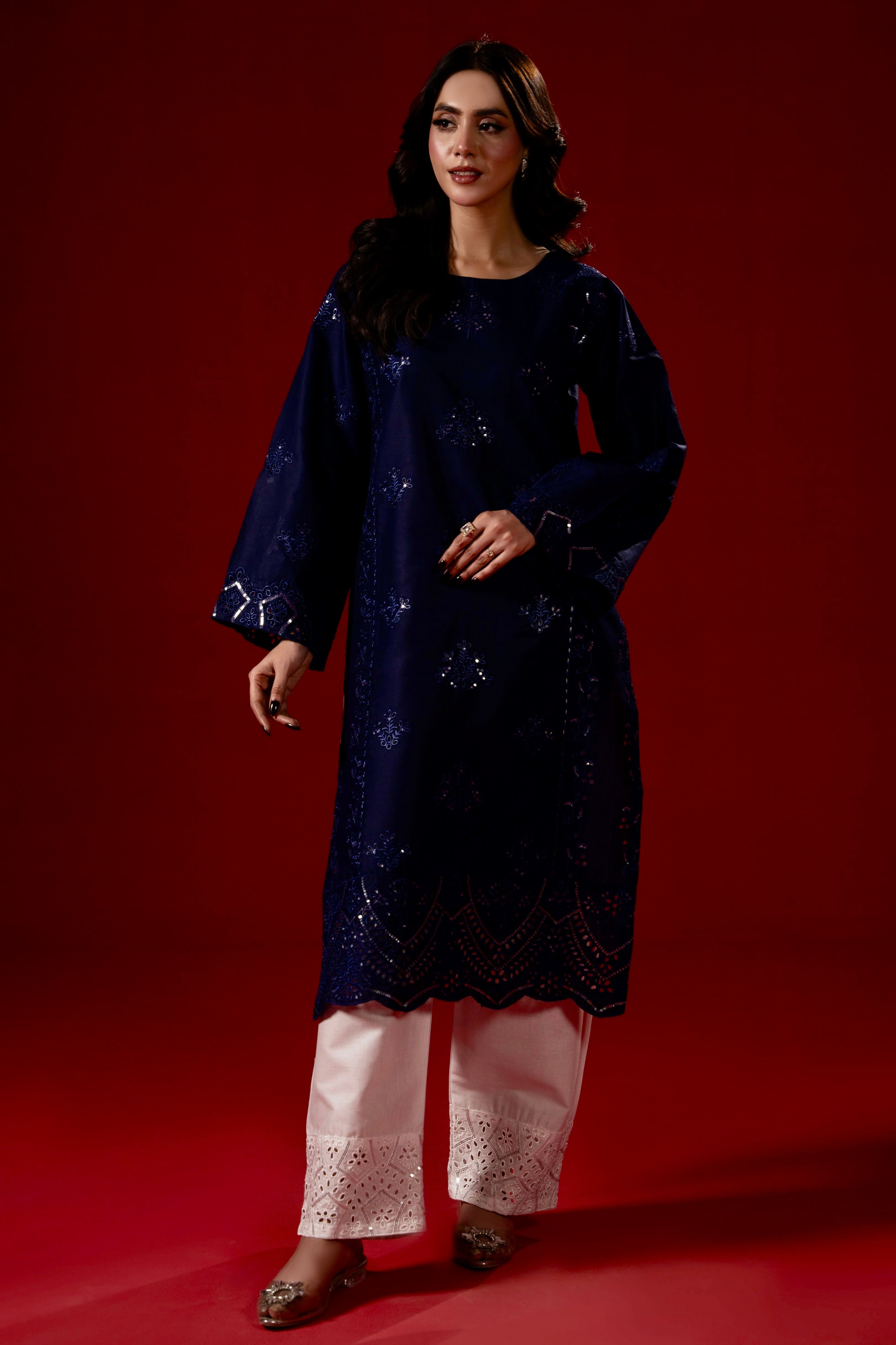 Navy Blend | By Ainoor