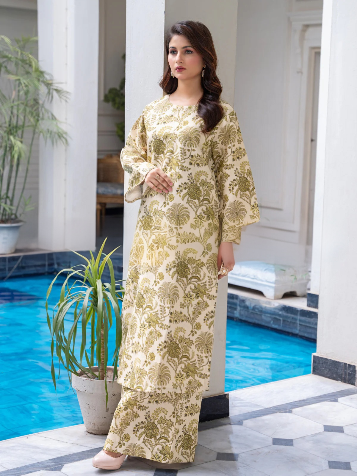Olive (Stitched 2 peice ) Doriya lawn- Edition | By Ainoor