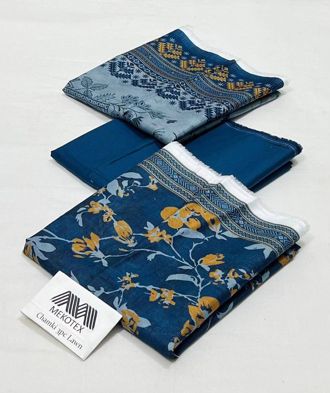 Mekotex Chamak Printed Lawn 3 Piece Suit – Floral Design